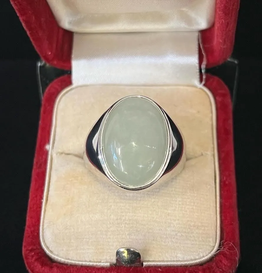 1930s Oval Jade 15ct White Gold Ring