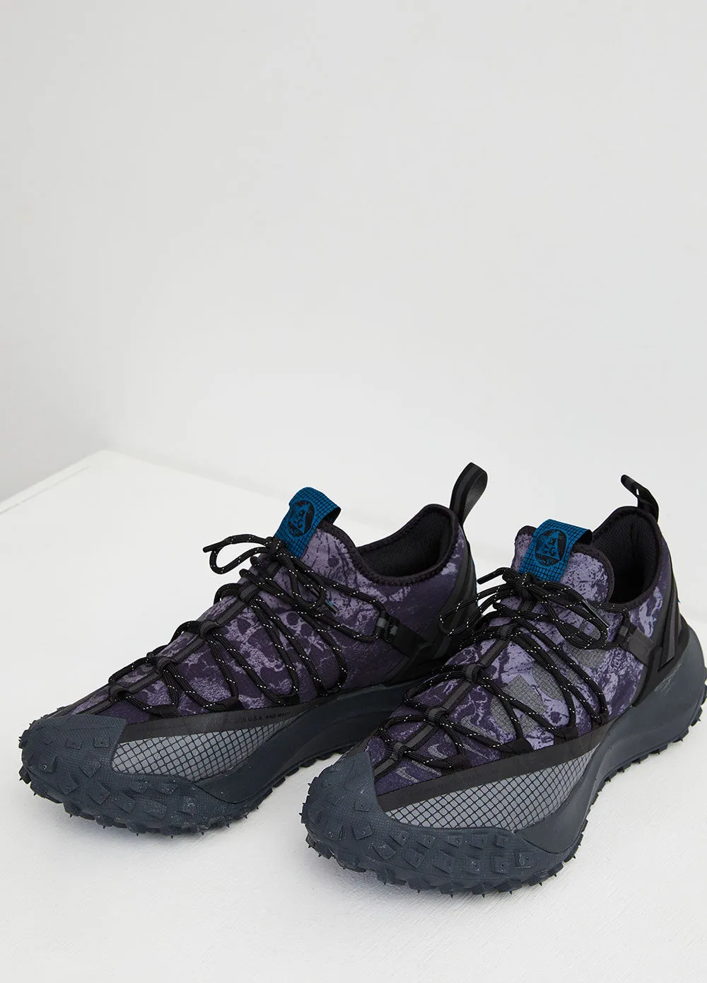 ACG Mountain Fly Sneakers