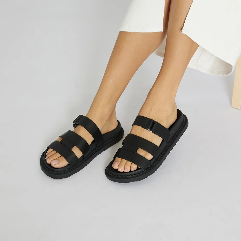 Balmoral Sandal in Black Smooth