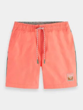 Kids - Short-length placed embroidery swimshorts